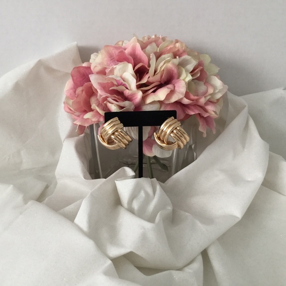 Jewelry - SOLD